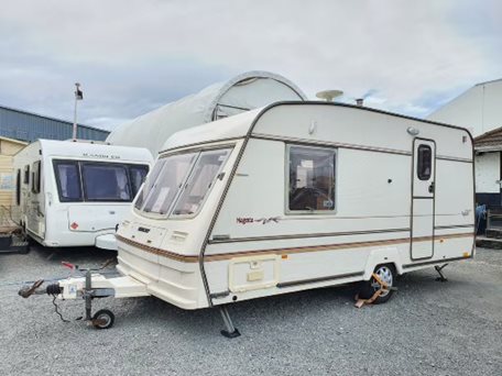 Bailey Pageant 1996 2 Berth AWNING