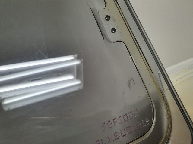 WSF773 ... Window (SIDE)(FLEETWOOD 1999) SECOND GRADE 773mm x 635mm ...