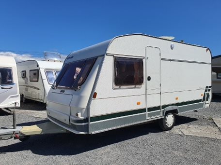 $1 RESERVE Lunar 2001 4 Berth NEW AWNING