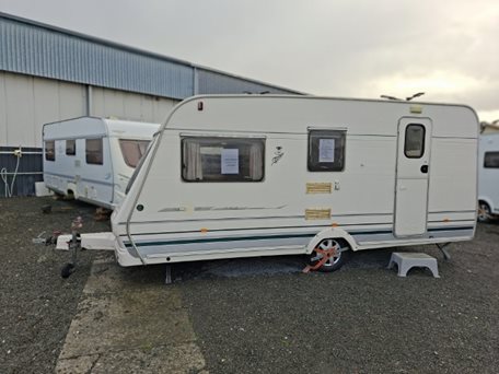 $1 RESERVE Lunar 1999 4 Berth REAR DINETTE