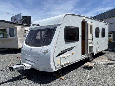 Lunar Lexon 2009 ISLAND BED, NEW AWNING