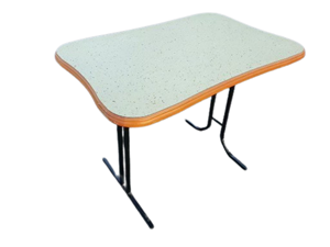 TB7 Caravan Free Standing Folding Table (SECOND HAND) 890mm(L) 590mm(W) 710mm(H)