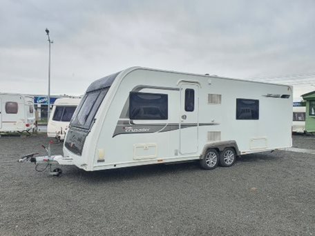 $1 RESERVE Elddis 2015 4 Berth F/F, x2 SINGLES