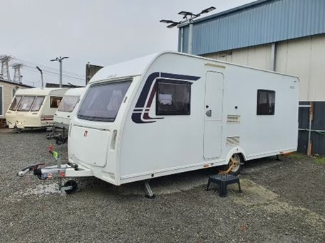 $1 RESERVE Lunar 2012 4 Berth NEW AWNING
