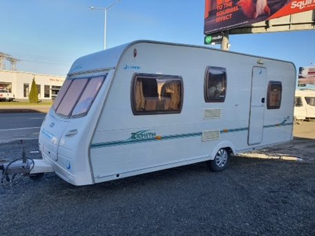 Lunar 2005 5 Berth BUNK BED, NEW AWNING
